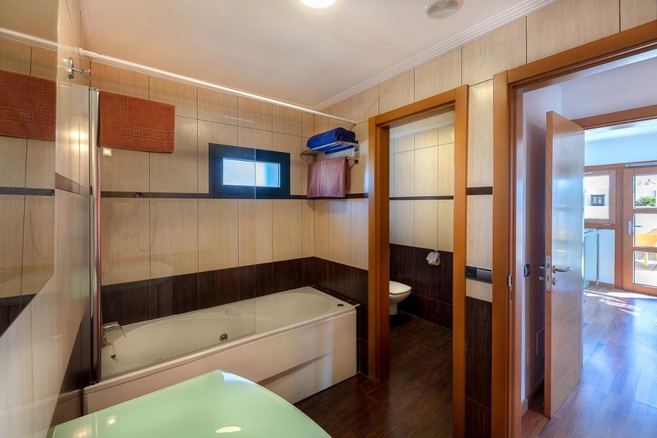Villas Camelot By Escape Home Playa Blanca  Exterior photo