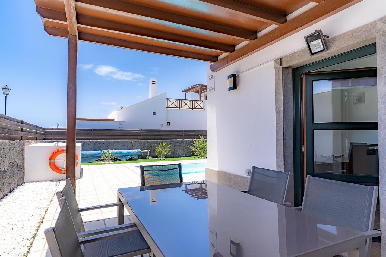 Villas Camelot By Escape Home Playa Blanca  Exterior photo